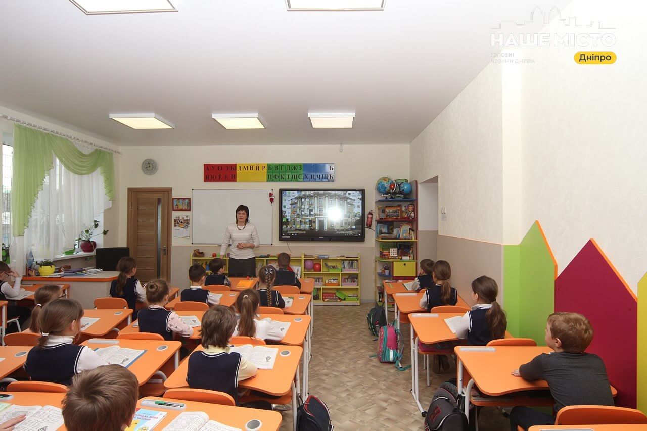 Українські школи можуть надавати платні освітні послуги