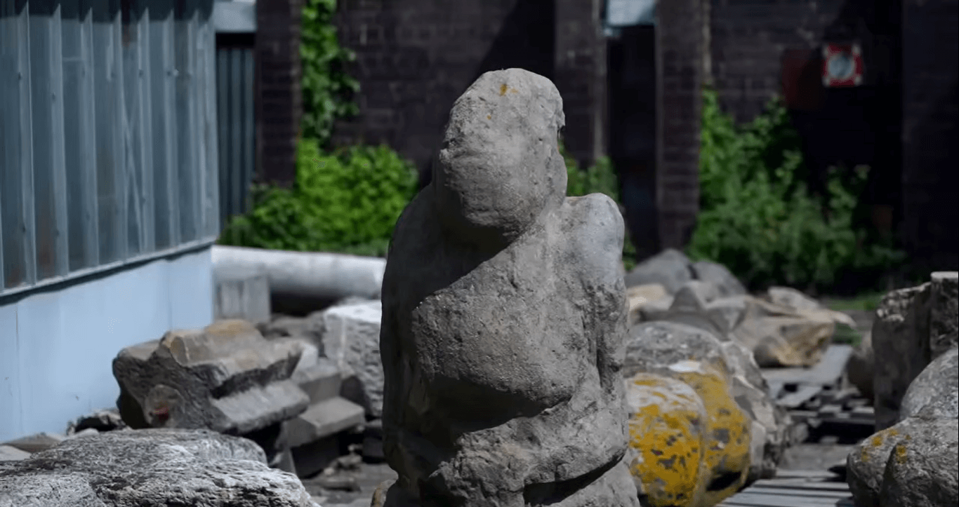 Збереження кам'яних баб на Дніпропетровщині під час війни