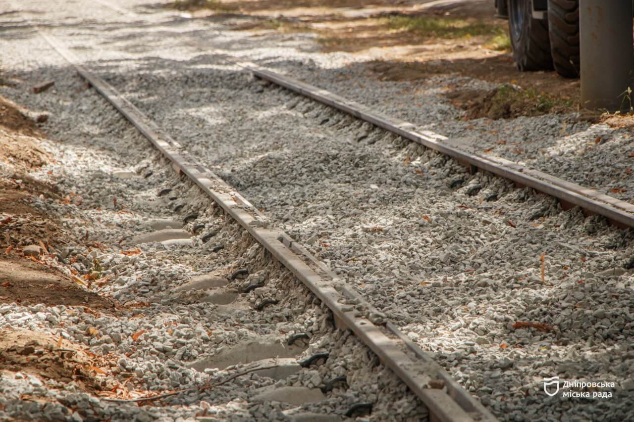 У Дніпрі оновлюють трамвайну колію на проспекті Д. Яворницького