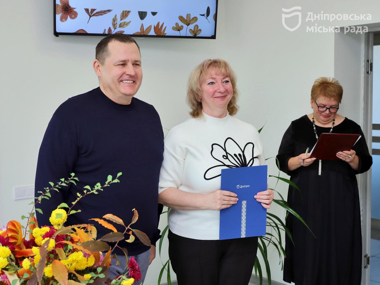 Мер Дніпра привітав соціальних працівників із професійним святом