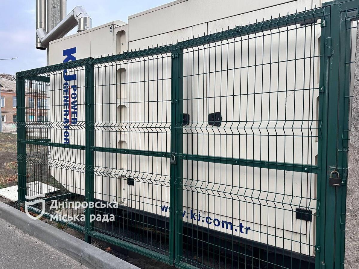 Лікарні Дніпра готуються до можливих відключень світла