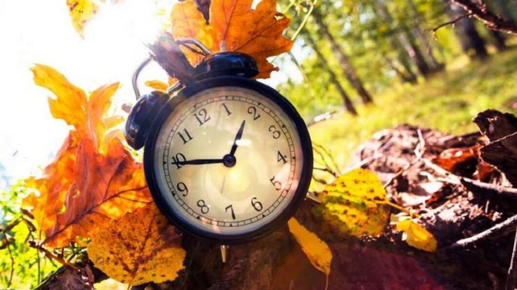 Як перейдемо на зимовий час у 2025 році?