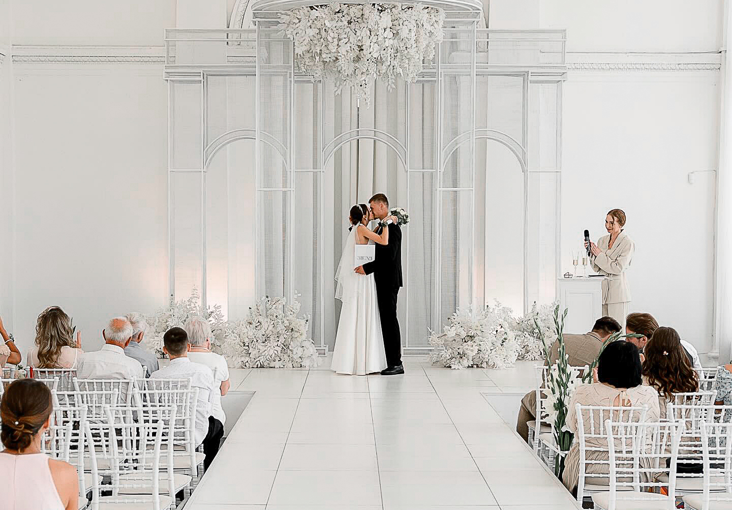 Дніпропетровська область очолила рейтинг за кількістю шлюбів