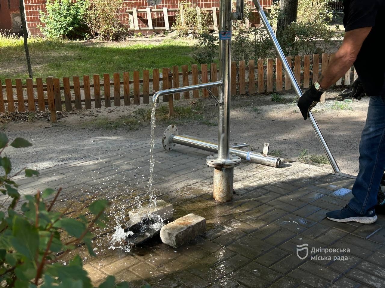 Оновлення водорозбірних колонок у Дніпрі: адреси та підготовка до зими