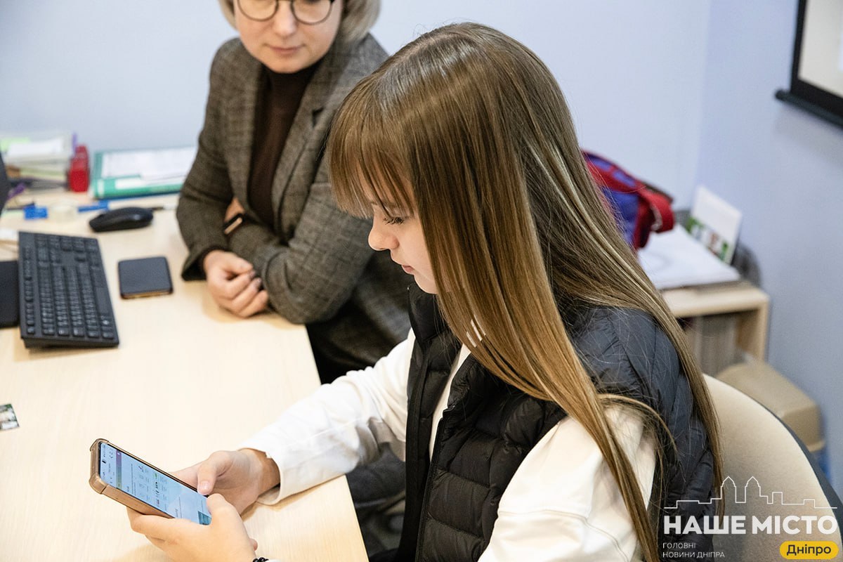 Переваги електронних щоденників: досвід дніпровських батьків