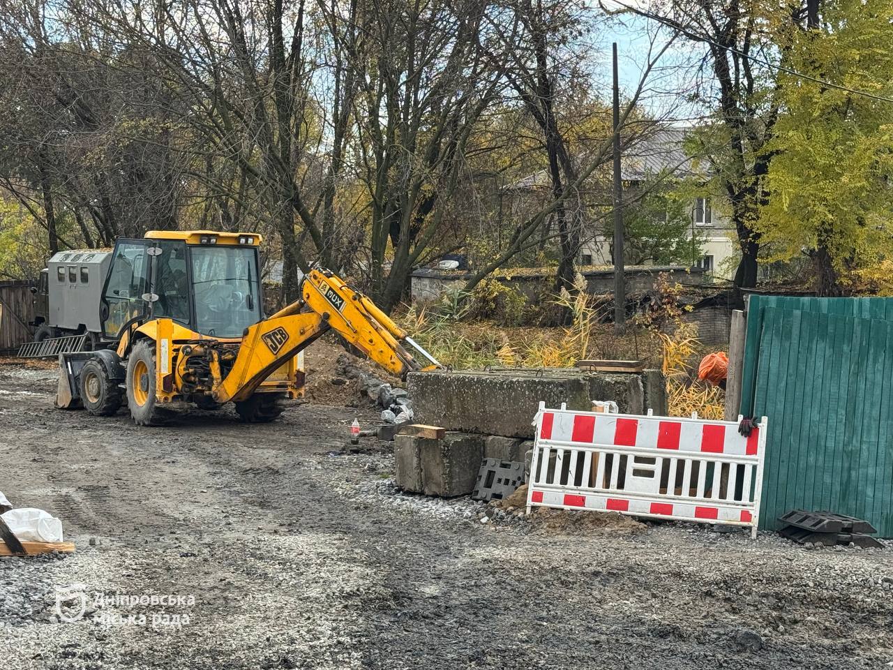 У Дніпрі триває ремонт водопропускних споруд на каналі Гнилокіш