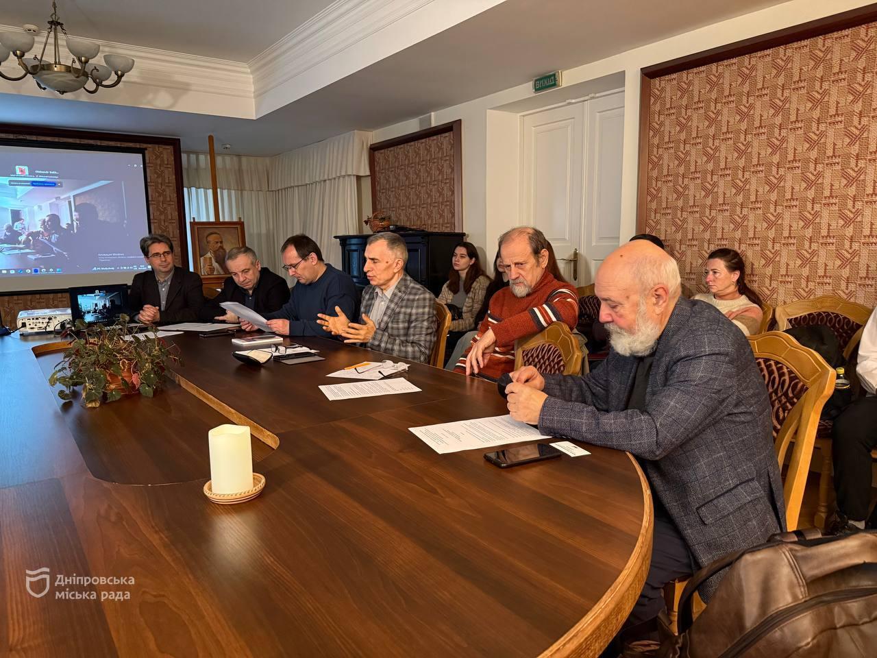 Науковці вимагають переглянути історію міст України