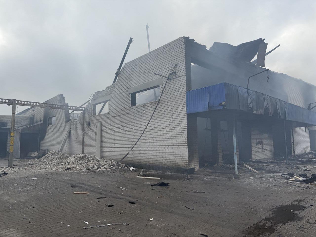 Руйнування складу Star Brands у Павлограді через обстріли