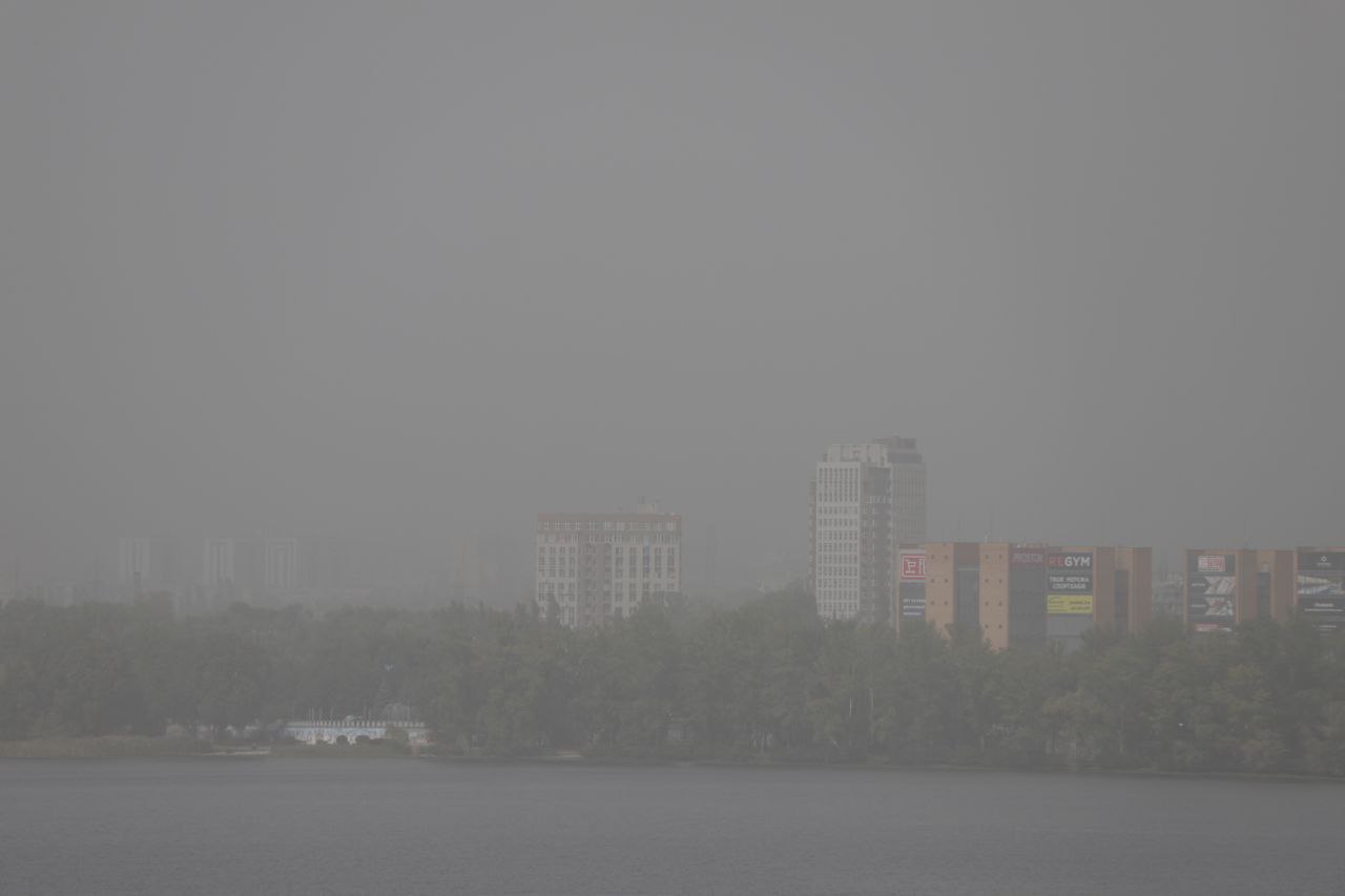 Мокрий листопад: погода в Україні та Дніпрі