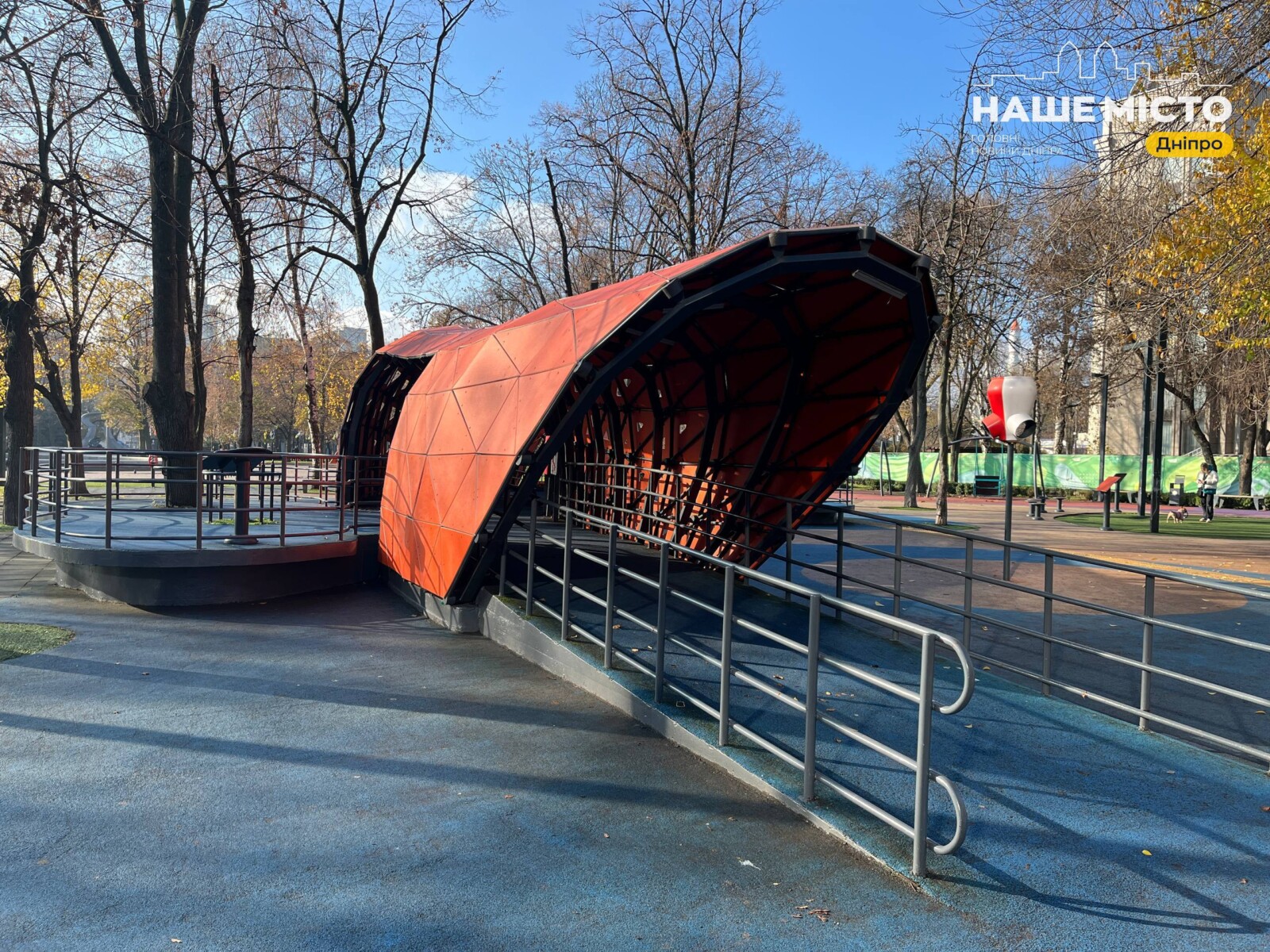 Сквер Героїв у Дніпрі відремонтували: зони відпочинку стали безпечнішими