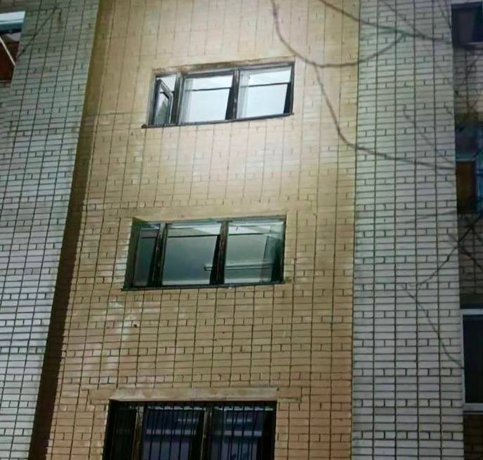 У Дніпрі внаслідок обстрілу пошкоджено 150 вікон у багатоповерхівках