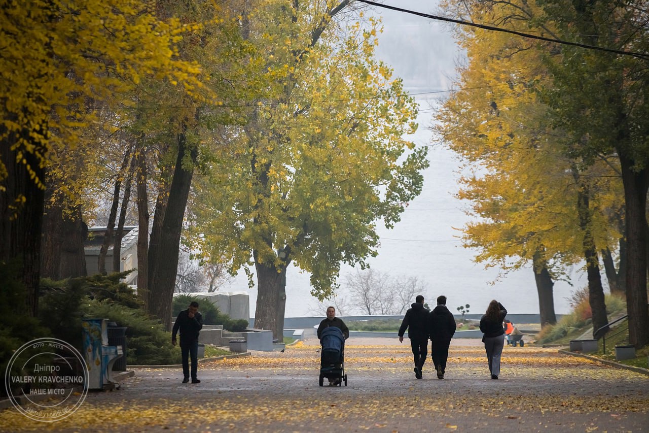 Дніпро пережив ніч під тривожними сиренами