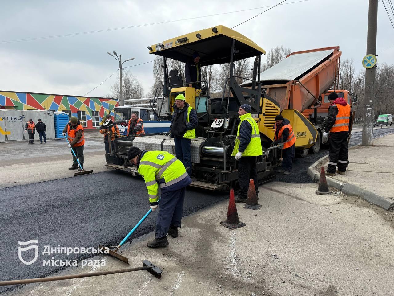 У Дніпрі оновили понад 350 тис. кв. м доріг у 2025 році