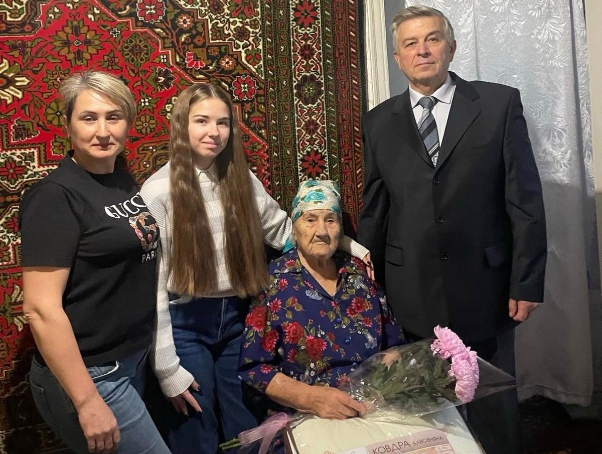 У Дніпрі мешкає 64 довгожительки столітнього віку