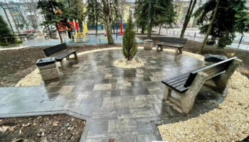 У Дніпрі оновили сквер на 12-му кварталі