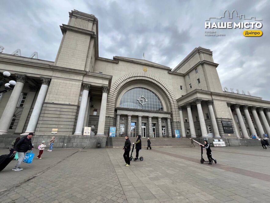 Фальшиві повідомлення про замінування у Дніпрі: поліція не знайшла вибухівку