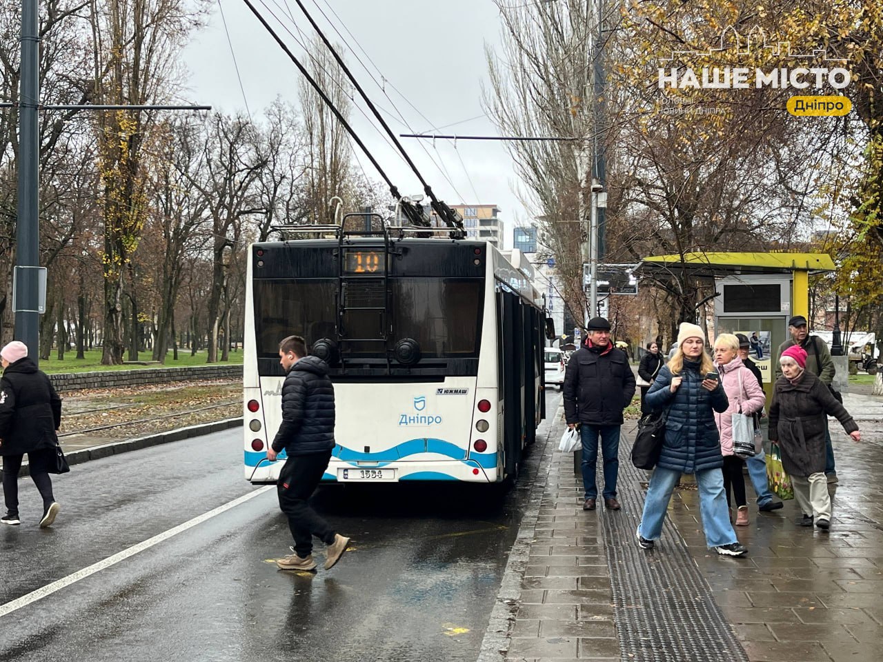 Дефіцит водіїв електротранспорту в Дніпрі: маршрути затримуються