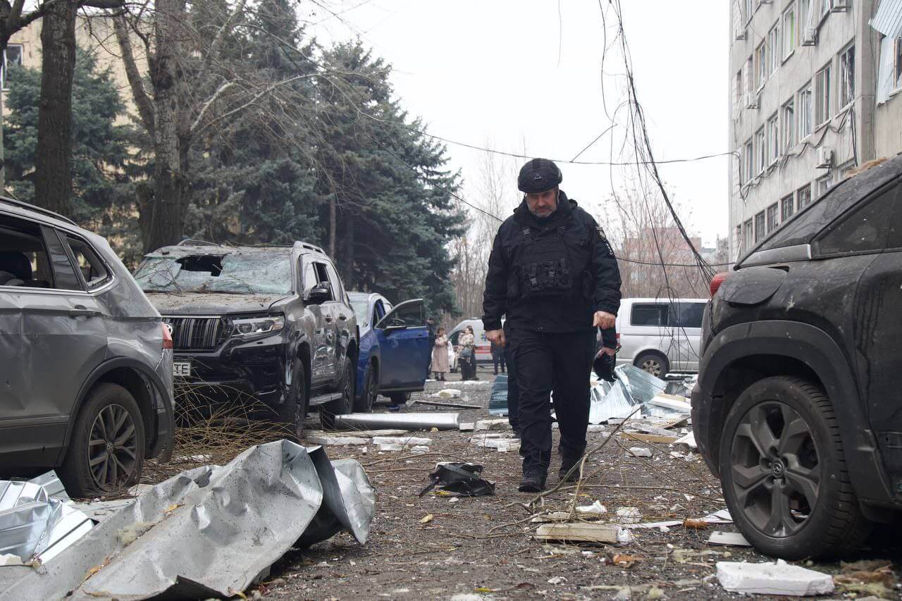 У Дніпрі під час ракетної атаки постраждало 15 осіб