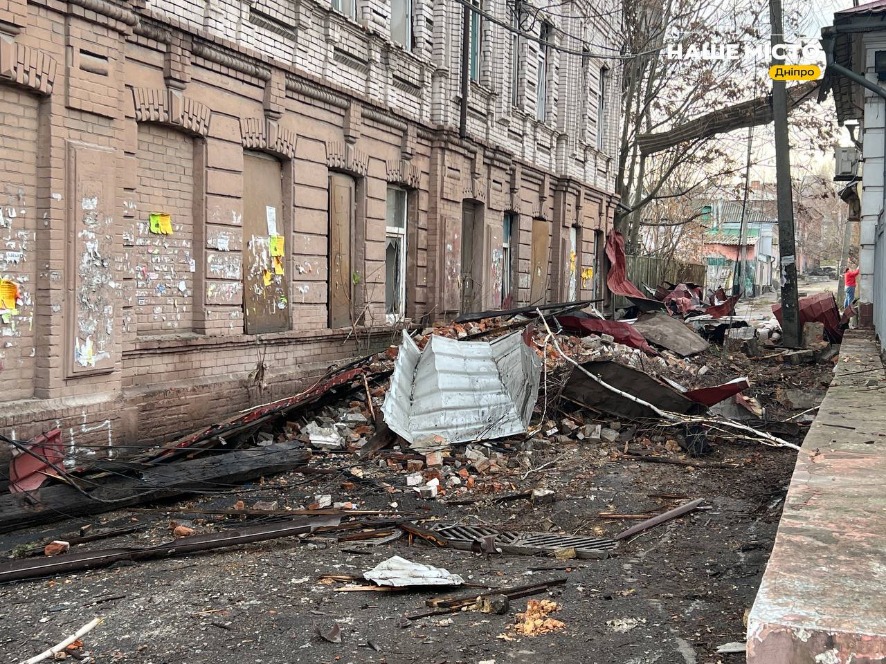 Дніпро знову під ударом: уражено житлові будинки