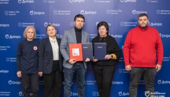 Дніпро співпрацює з Червоним Хрестом для підтримки ВПО