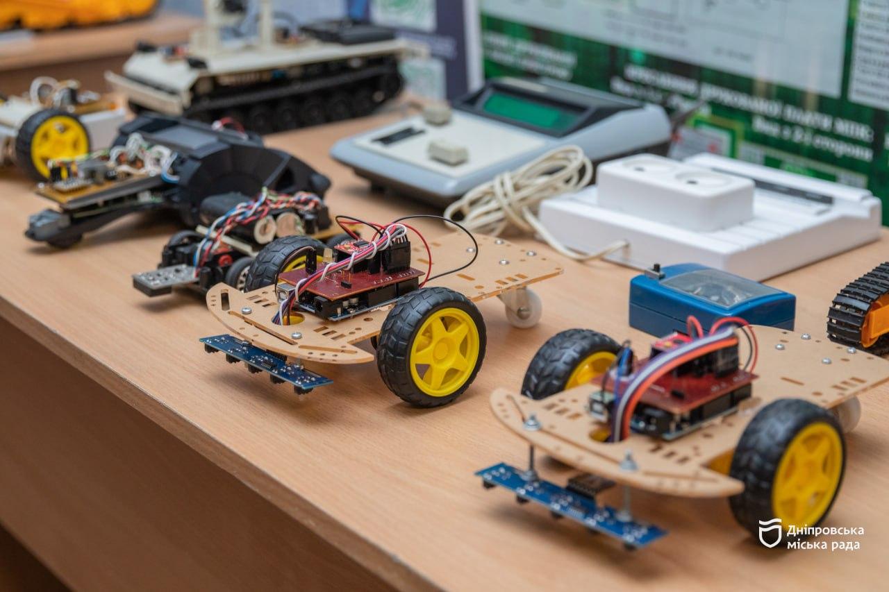 Юні винахідники Дніпра дивують новими проєктами
