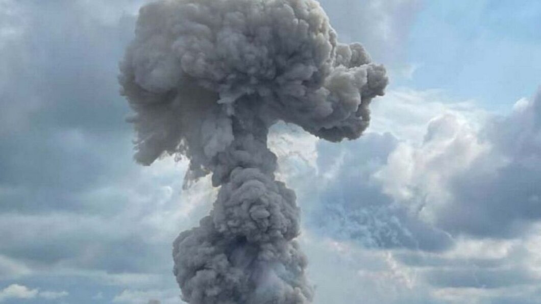 Вибухи у Дніпрі: пошкоджено багатоповерхівку