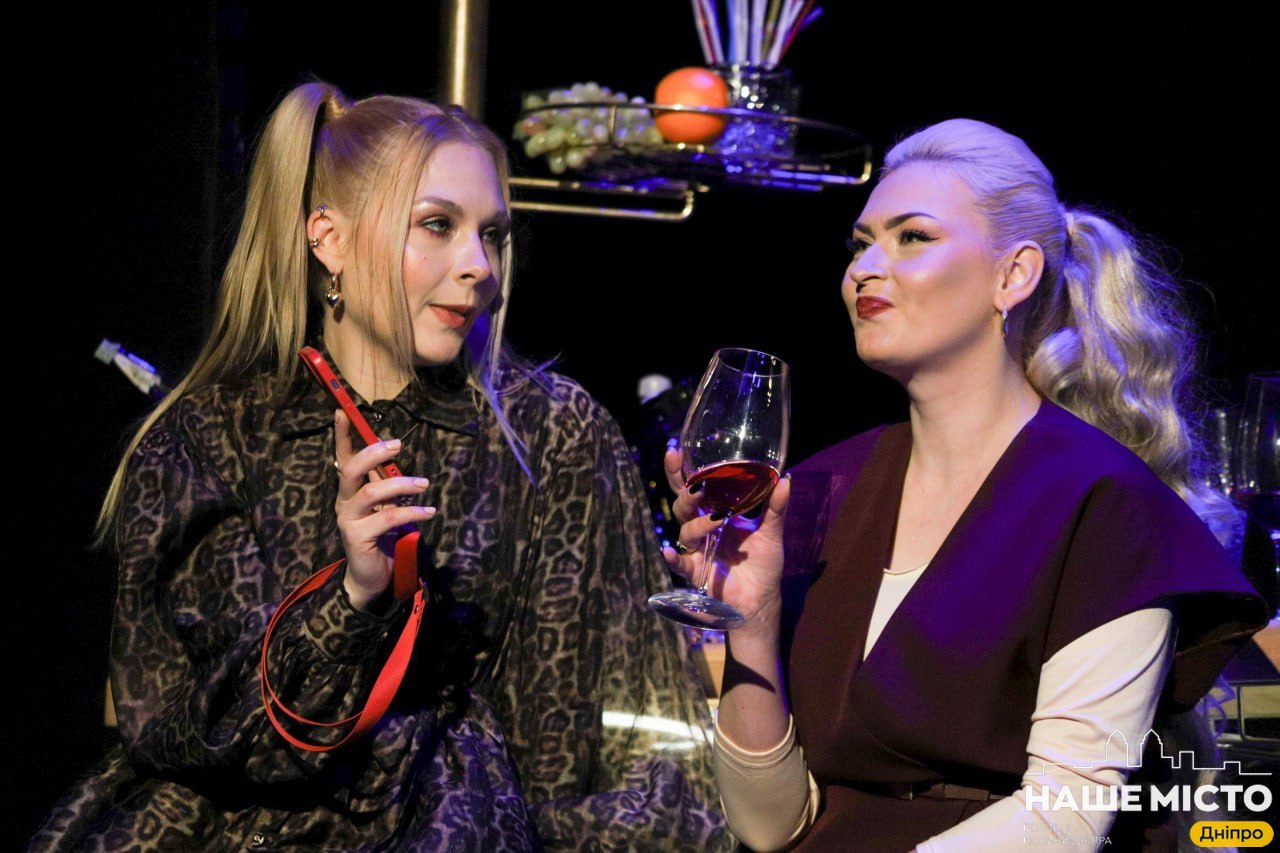 Нова вистава «Естроген» прем’єра у Дніпрі