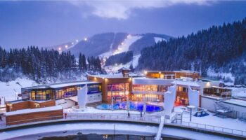 Аквапарк у Буковелі: купання з видом на Карпати